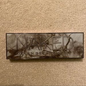 urban decay naked smoky palette